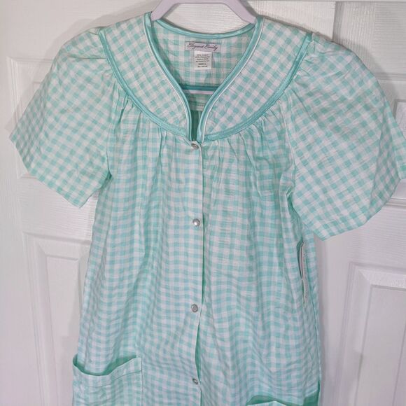 Elegant Emily Duster House Coat Robe S Mint Green Gingham Plaid Pearl New NWT - Picture 2 of 10